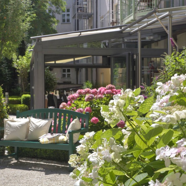 MAXIMILIAN MUNICH Apartments & Hotel