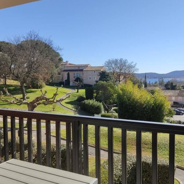 Mediterranean atmosphere at the Parcs de Grimaud