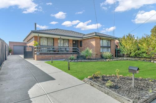 Melbourne Airport Pet friendly Guest House