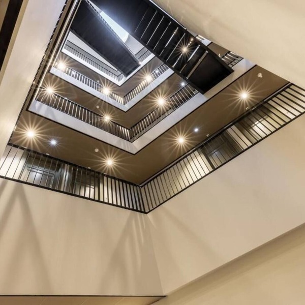 Metzlr House
