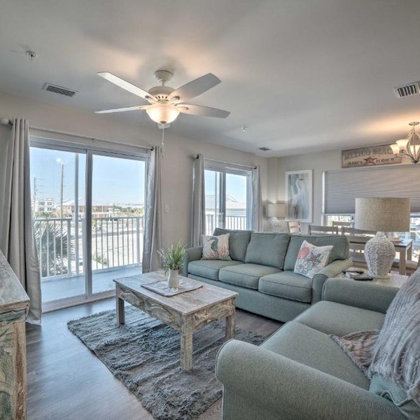 Mexico City Beach Condo with Ocean-View Balcony!