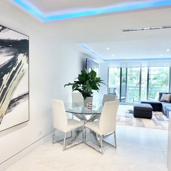 Miami Bayfront Luxe SuiteBayfront Luxe Stay – Pool, Gym & Views