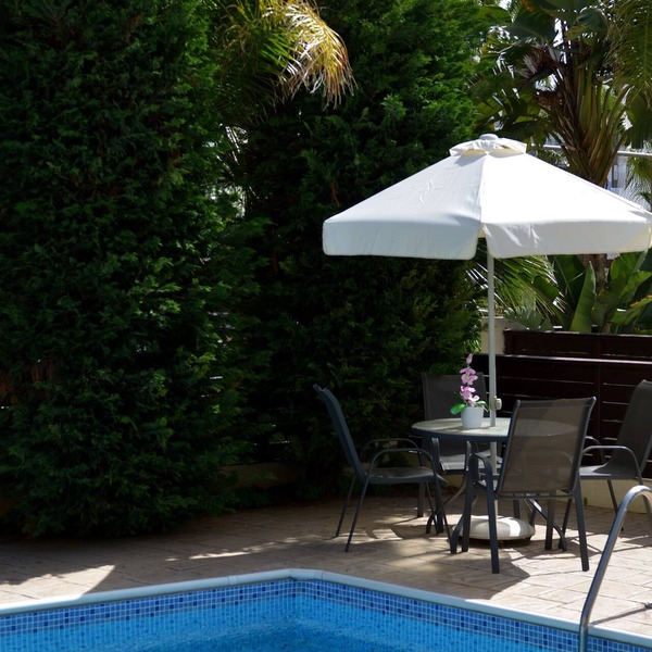 MICKEY2, 2 bed Villa, FREE CAR,private pool, Cyprus Hospitality, WiFi, Pernera