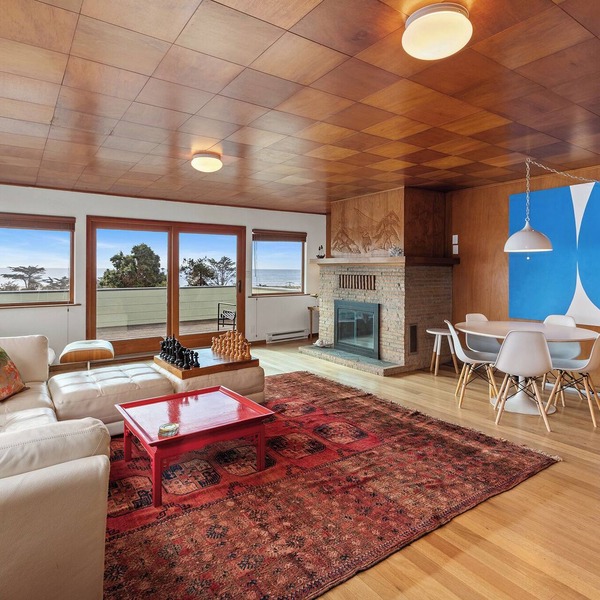 Mid-century Mod Apt - Ocean Views Stinson Getaway