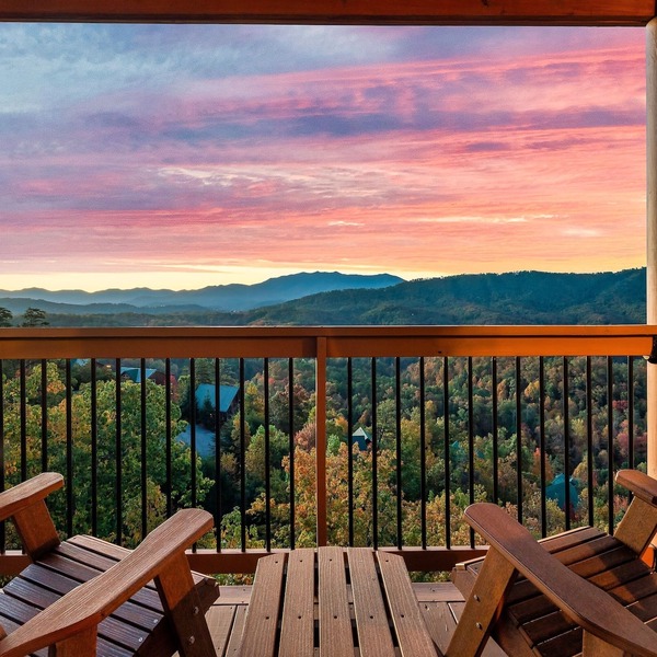 Million Dollar Mountain Views, Heated Indoor Pool, Private Theater Room, Hot Tub