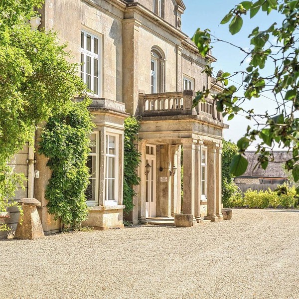 Milton Manor
