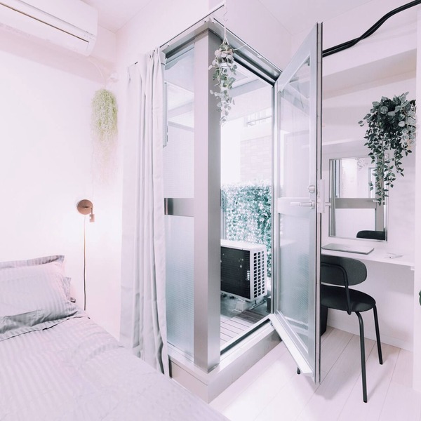 Minimalist Loft 902