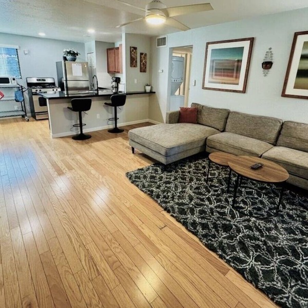 Mo`s Mid-Town 2Bdrm Marvel 103