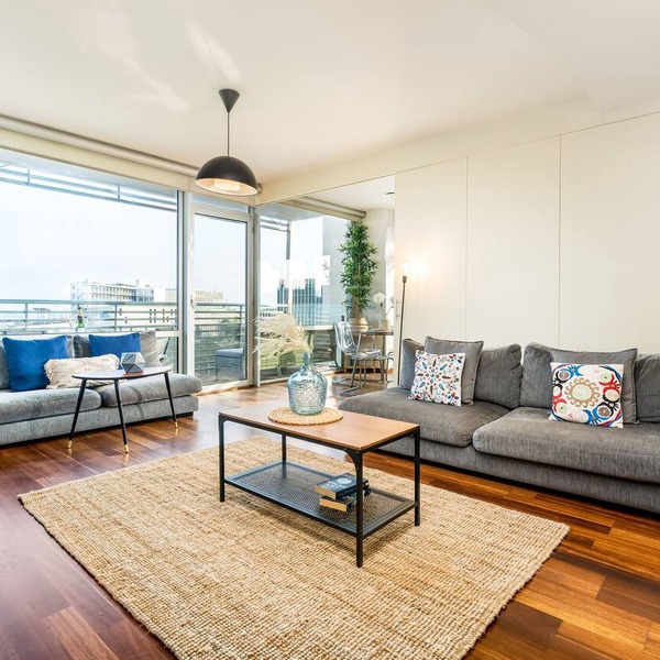 Modern 2-Bedroom Apartment with Balcony & Pool Access Near Forum Beach