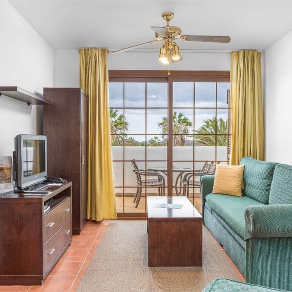 Modern 2-Bed Apartment | Golf del Sur | Sleeps 6