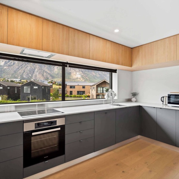 Modern 2 Bedroom Apartment with Mountain Outlook