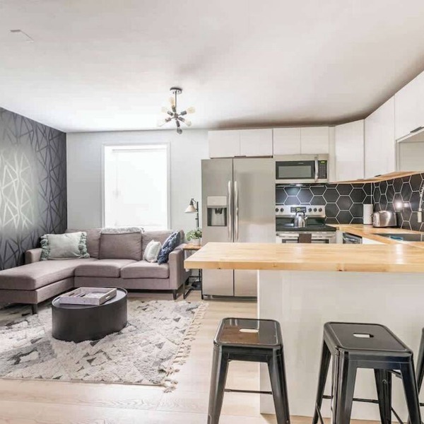 Modern 2 Bedroom with Outdoor Space