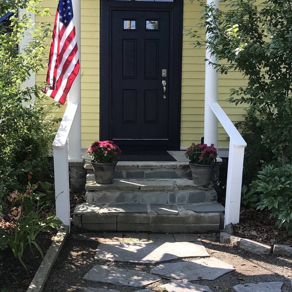 Modern 2 BR/1B centrally located apt. near SLU in Canton, NY