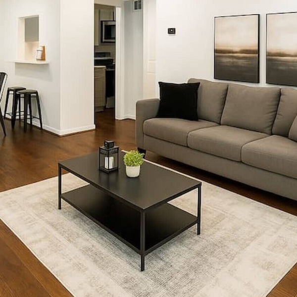 Modern 2B | Free Parking + Wi-Fi | Near IAH & DT