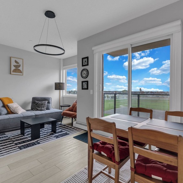 Modern 2BR Suite with Underground Parking in SW Calgary