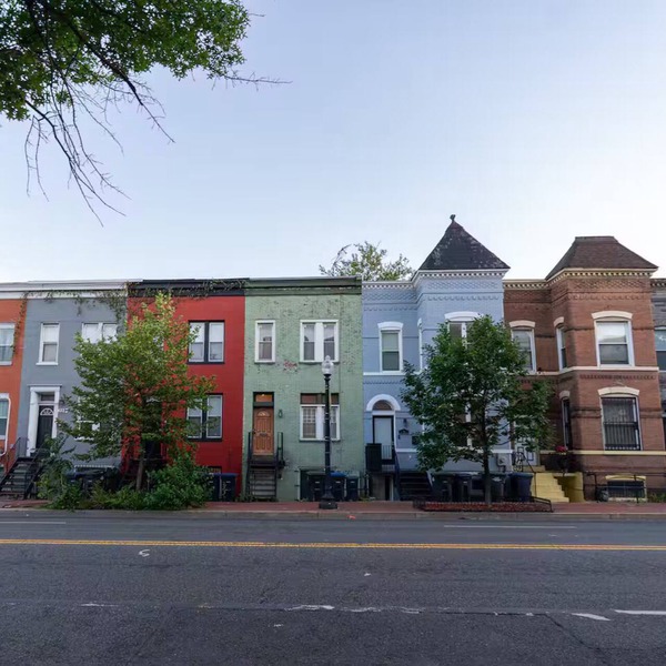Modern 2BR Victorian Retreat in Washington DC