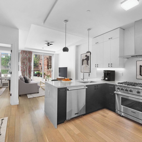 Modern 4 bedroom in heart of Downtown Brooklyn across from Barclay's center