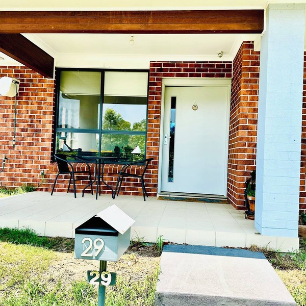 Modern 4BR 3 Bath Home For Groups & Families