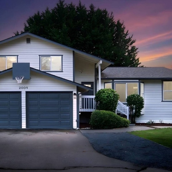 Modern 7-Bedroom Home with Spacious Yard,