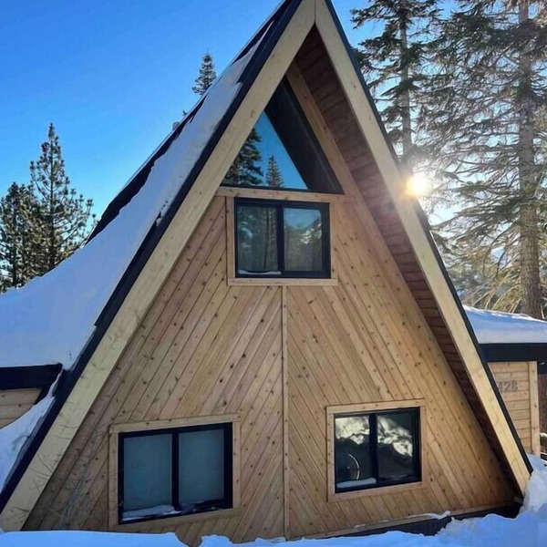 Modern A-Frame Cabin in Mammoth