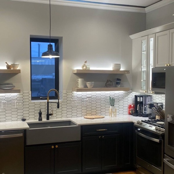 Modern Apartment located on the Square in Ord