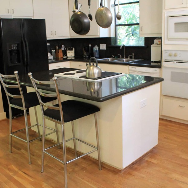 Modern B & B