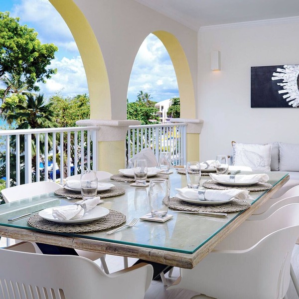 Modern Beachfront Condo with Pool - Sapphire Beach 213