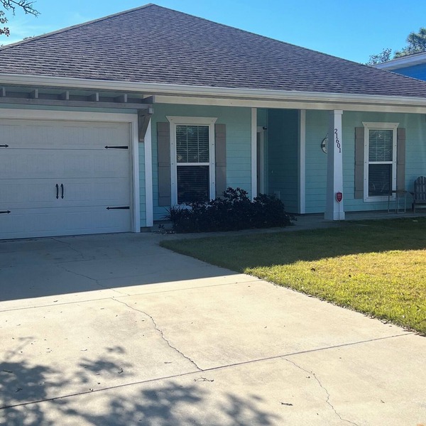 Modern Beach Cottage with Pool for the Perfect Vacation: West End/Pier Park/30A