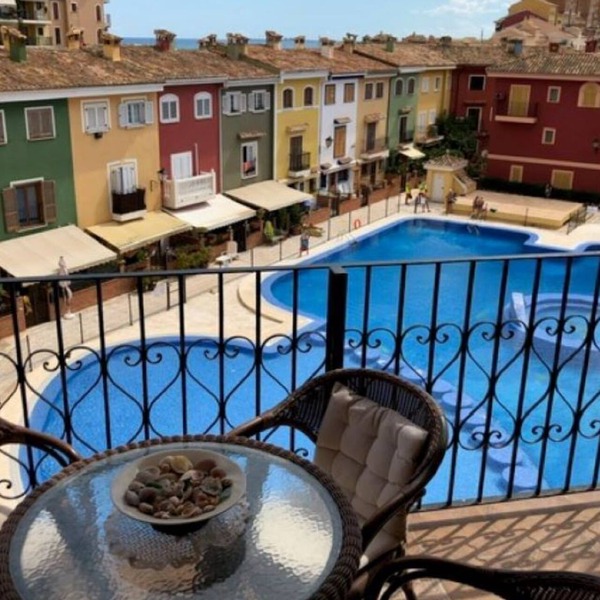 Modern beachside apartment a few minutes walk from shops, bars and restaurants.