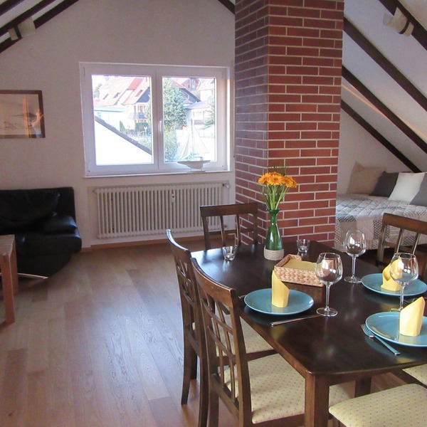 Modern, bright 2-room apartment, 150m to the lake