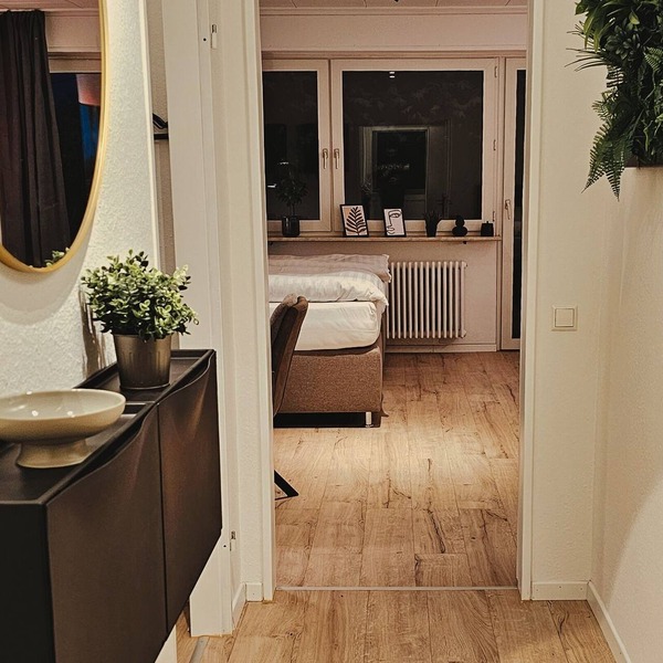 Modern & Comfortable Apartment Stuttgart - Netflix - 4K TV - Waipu