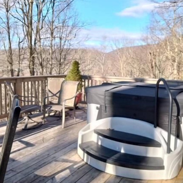 Modern comfort with mountain charm!