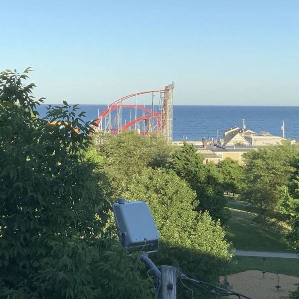 Modern Condo overlooking Veteran’s Memorial Park, with Great views of OOB