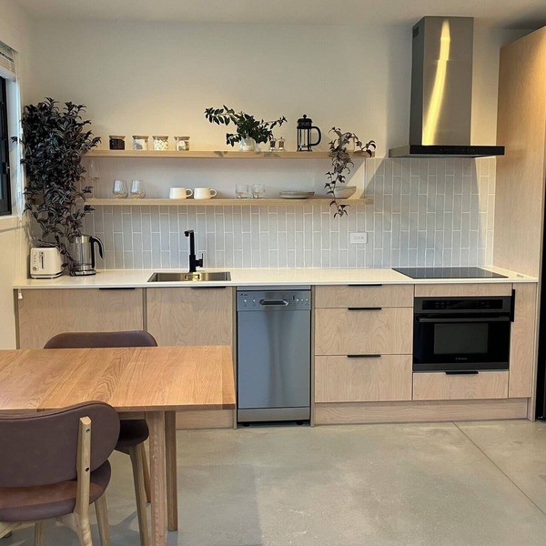 Modern, Cosy, Clean Apartment in Peaceful Area
