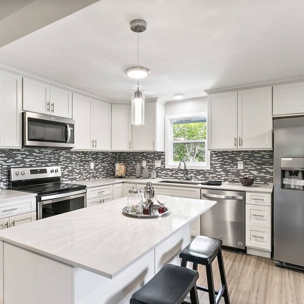 Modern Family-Friendly Home with Private Backyard, Close to Everything!