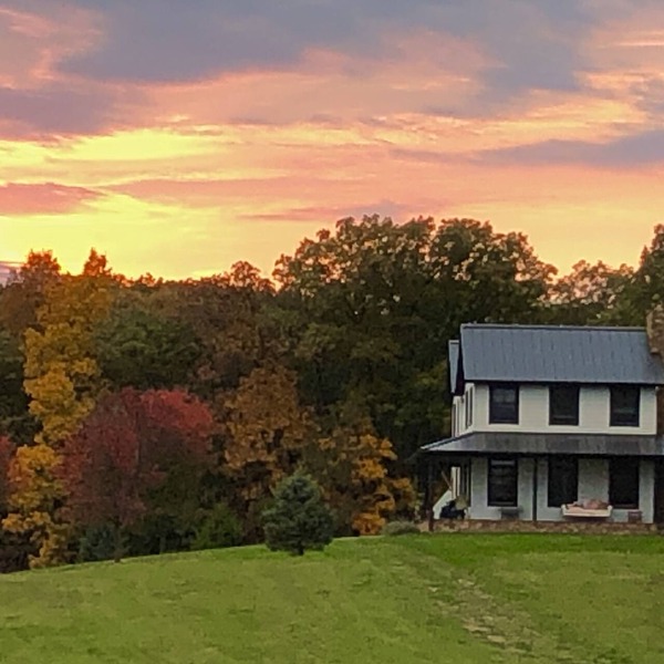 Modern farmhouse only 5 miles from Bucknell campus!