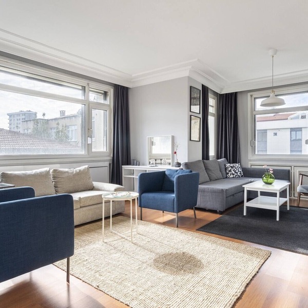 Modern Flat with Terrace on Bagdat Avenue