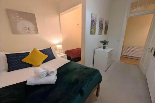Modern Home Edinburgh Gem 10 mins to Centre