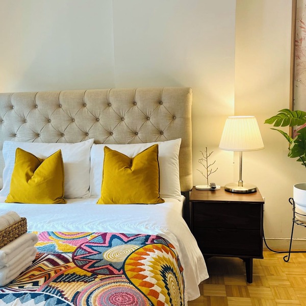 Modern Luxury Home | Free PRIVATE Parking | near Downtown/Metro/Park