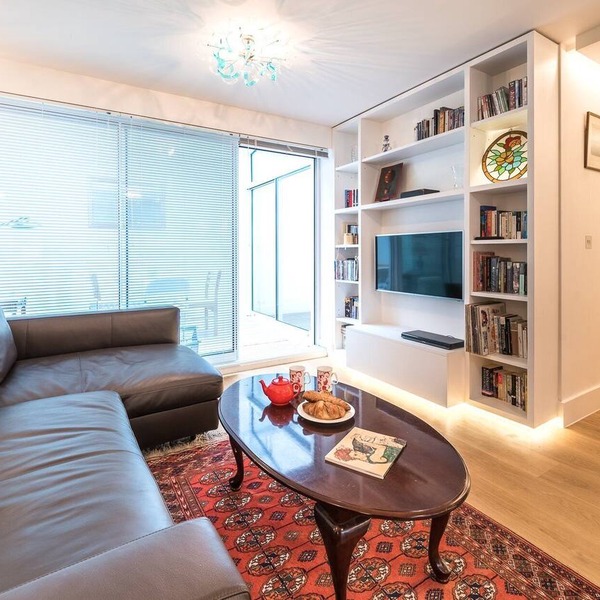 Modern Mews house in Mayfair with terrace