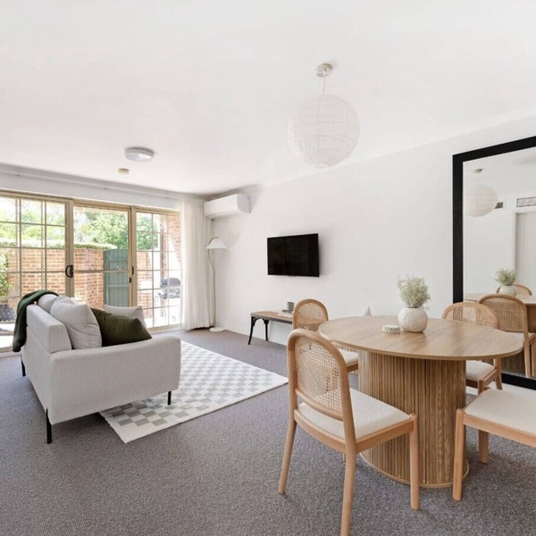 Modern Neutral Haven with Premium Amenities
