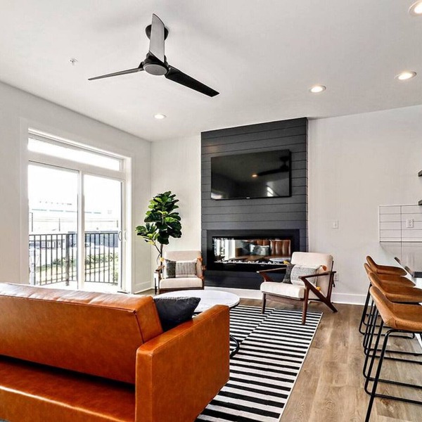 Modern Private Townhome with Rooftop Deck & Ocean Views!