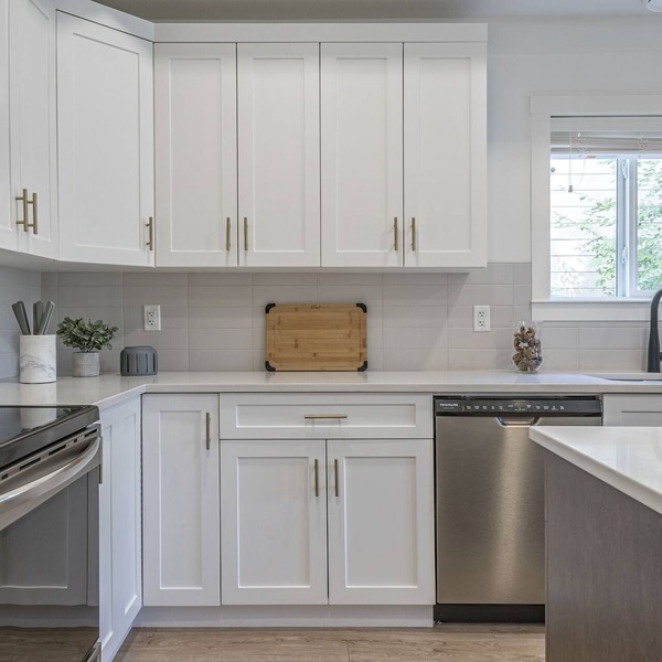 Modern Scandinavian Designed Condo 89 day minimum