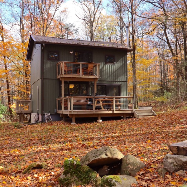 Modern, Serene Cabin with Outdoor Fireplace in Kerhonkson