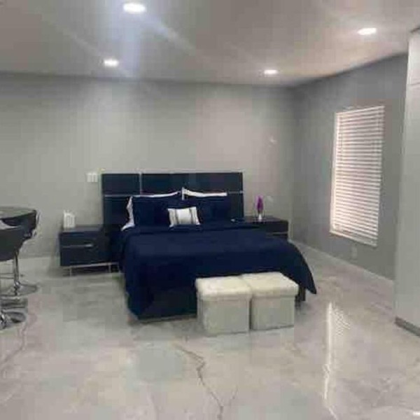 Modern Studio