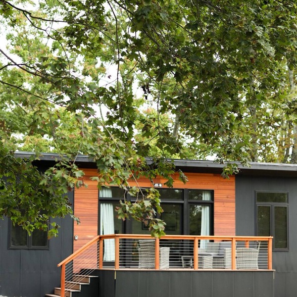 Modern Tiny Home 24 w/Hot Tub!