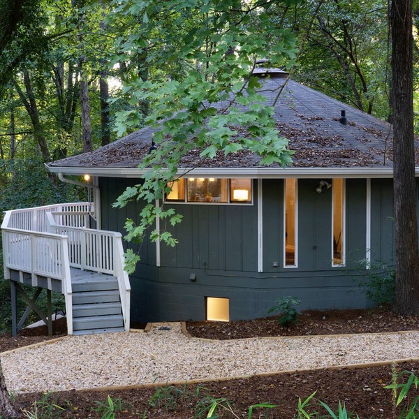Modern Treehouse Close to Duke