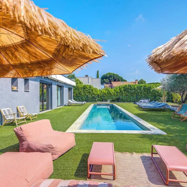 Modern villa in Nice with sea view, private pool without view