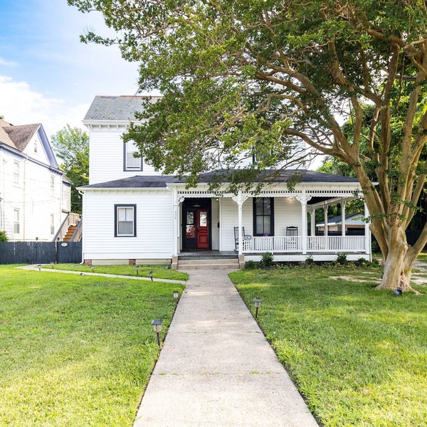 Modernized Victorian Home that was converted to a duplex in the early 1900s.
