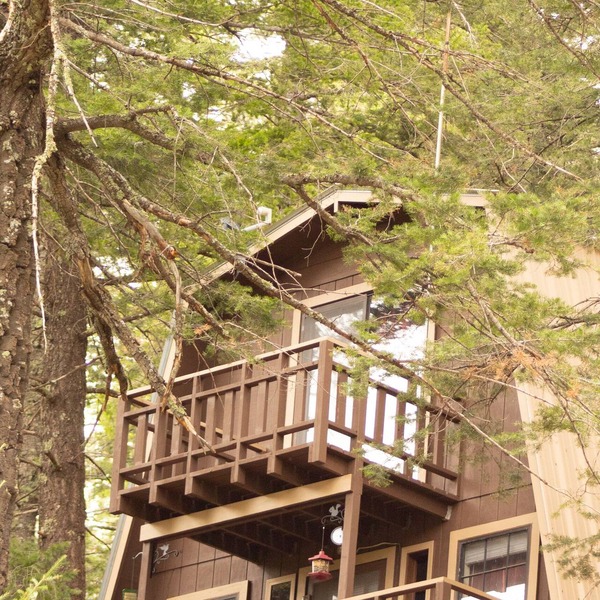 Modified A Frame Cabin.King bed. Only mins. from Ski Cloudcroft and the village.